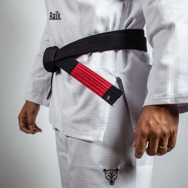 Kimono Jiu Jitsu Masculino Forgeshield Gi Branco e Preto | Raik Fight Wear